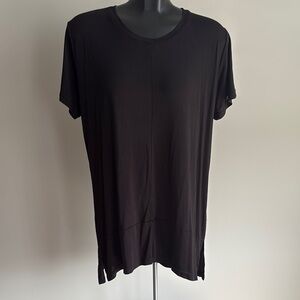 Elegant Black Short Sleeve Women's Tee